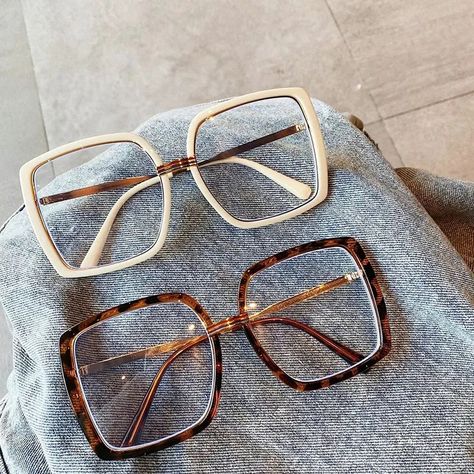 Power Glasses For Women, Funky Glasses Frames, Glasses Women Fashion Eyeglasses, Classy Glasses, Amazon Things, Glasses Inspiration, Action Quotes, Chic Glasses, Square Glasses Frames