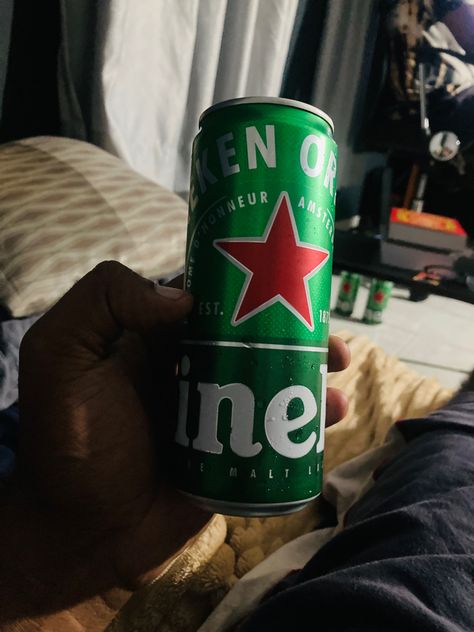 Heineken Heineken Beer, Party Drinks Alcohol, Drinks Alcohol, Mountain Dew, Party Drinks, Beverage Can, Alcoholic Drinks, Beer, Drinks