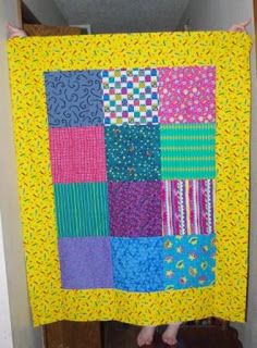 tamera quilts: Twister Quilt Tutorial Twister Sister, Twister Quilts, Pinwheel Quilt Pattern, Quilt Board, Bright Quilts, Pinwheel Quilt, Quilt Tutorial, Twisted Sister, Quilt Projects