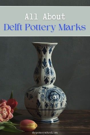 Delft Pottery, Pottery Makers, English Pottery, Pottery Inspiration, Pottery Marks, White Pottery, Letter V, Delft, Antique Collection