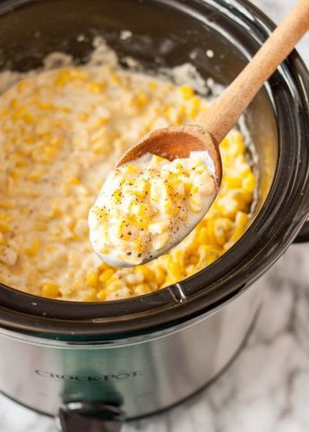 How To Make Slow Cooker Creamed Corn. This classic southern side dish recipe is great if you need ideas for dinners and meals with the family! Cook it in your crock pot or crockpot. You'll need canned, fresh, or frozen corn kernels, milk, butter, and cream cheese. A true dump and go recipe. Cream Corn Crockpot, Cooking Sweet Corn, Crock Pot Corn, Slow Cooker Creamed Corn, Cream Cheese Corn, Creamed Corn Recipes, Cream Corn, Cheesy Corn, Corn Recipe