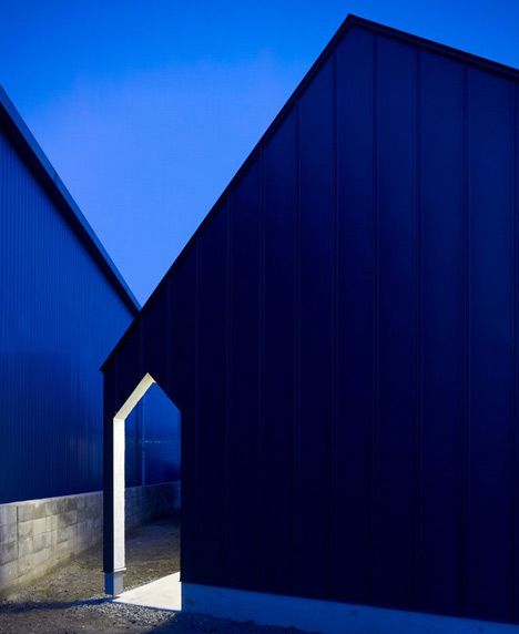 Introverted Architecture, Yves Klein, The Blue Sky, Introverted, Klein Blue, Beautiful Buildings, Residential Architecture, Amazing Architecture, Architecture Photography