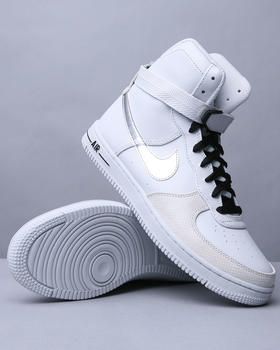 Some hip hop shoes! its about time! Hip Hop Concert Outfit, Dancing Hip Hop, Dance Shoes Hip Hop, Zapatillas Nike Air Force, Hip Hop Sneakers, Hip Hop Shoes, Nike Heels, Outlet Nike, Jordan Shoes Retro