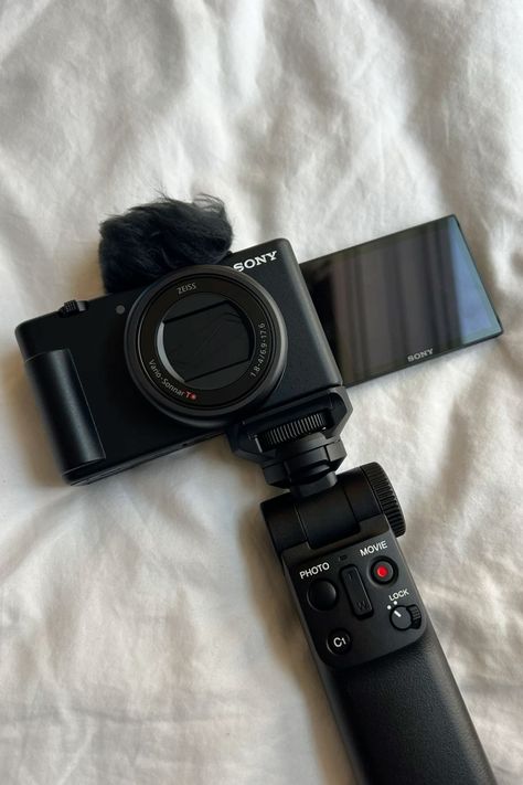 Best Vlogging Camera, Film Camera Photography, Start Youtube Channel, Camera Sony, Cute Camera, Youtube Success, Youtube Channel Ideas, Camera Digital, Vlogging Camera