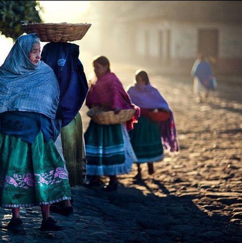 MICHOACAN  MEXICO Mexican Traditional Clothing, Mexico People, Mexican Stuff, Folklore Fashion, Mexican Folklore, Mexican People, Mexico Culture, Mexican Women, Mexico Art