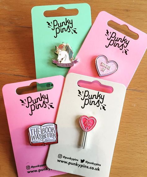 Pin Card Design, Enamel Pin Packaging Ideas, Pin Packaging Ideas, Pin Packaging, Architecture Business Cards, Backpack With Pins, Diy Back To School, Enamel Pin Collection, Pin Design