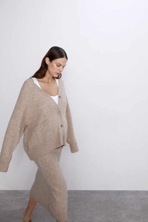 Women's Maternity Clothes | ZARA United States Casual Maternity Outfits, Winter Maternity Outfits, Trendy Maternity Outfits, Preggo Fashion, Maternity Chic, Mommy Outfits, Cute Maternity Outfits, Stylish Maternity Outfits, Pregnancy Looks