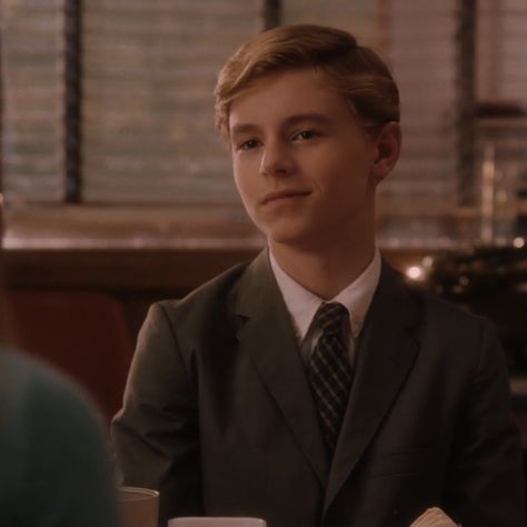 Callen mcauliffe icons flipped Callan Mcauliffe Flipped, Bryce Flipped, Callen Mcauliffe, Jazzy Core, Bryce Loski, Callan Mcauliffe, Flipped Movie, Childhood Crushes, Celeb Crush