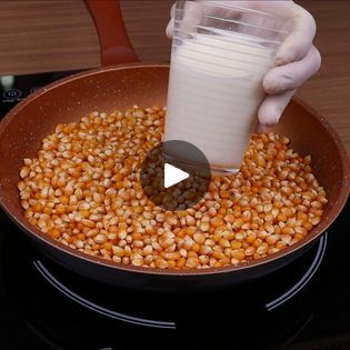 827K views · 15K reactions | This is the secret for better-than-the-movie popcorn. | This is the secret for better-than-the-movie popcorn. | By SuperRecipes | Facebook Carmel Popcorn, French Fries At Home, Movie Theater Popcorn, Delicious Chicken Dinners, Making French Fries, Movie Popcorn, Confort Food, 50k Views, Chocolate Popcorn