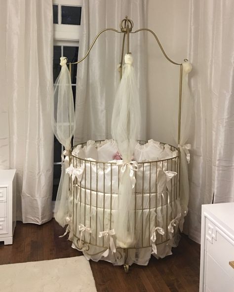 Baroque Nursery, Coquette Baby Room, Rococo Nursery, Victorian Crib, Luxury Baby Crib, Pink House Interior, Luxury Baby Nursery, Vintage Crib, Dreamy Nursery