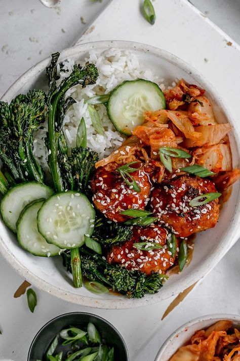 Dinner With Kimchi, Kimchi Meals Healthy, Kimchi Meatballs, Meals With Kimchi, Gochujang Recipe Dishes, Gochujang Meatballs, Recipes With Kimchi, Spicy Meal Prep, Gochujang Recipe Chicken