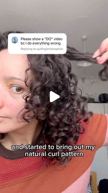 Aussie Instant Freeze Gel Curly Hair, No Product Curly Hair, Curly Hair Day 2 Styling Tips, Sorry Curly Hair Styles, Treluxe Routine, Rake And Shake Curly Hair, Retrain Curly Hair, Fine Curly Hair Routine, How To Train Curly Hair