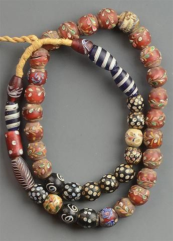 Traditional Fair Trade Beaded Necklaces With Round Beads, Traditional Adjustable Fair Trade Beads, Krobo Beads Necklace, African Trading Beads, African Trade Bead Jewelry, Afro Jewelry, African Beaded Bracelets, Trade Beads Antique, African Beads Necklace