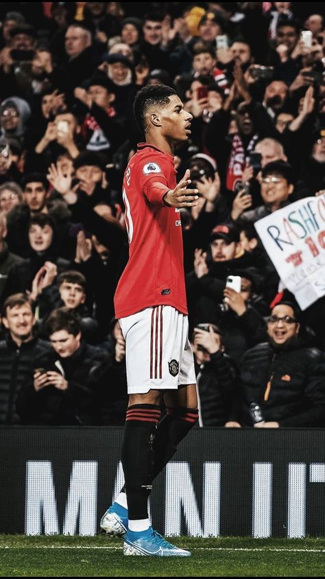 Rashford Aesthetic, Manchester United Team, Manchester United Fans, Manchester United Soccer, Marcus Rashford, Chill Photos, Room Prints, Man Utd, Man United