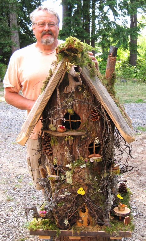 Small Rock Garden, Small Rock Garden Ideas, Rock Garden Ideas, Diy Fairy Garden, Garden Houses, Fairy Garden Houses, Gnome House, Old Trees, Low Maintenance Garden