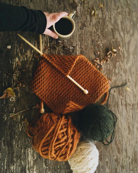 thewholesomehandbook: Autumn rituals: hazelnut coffee + a big,... Toe Up Socks, Pijamas Women, شال كروشيه, Hazelnut Coffee, Fall Inspiration, Fall Feels, Best Seasons, Cool Ideas, Autumn Cozy