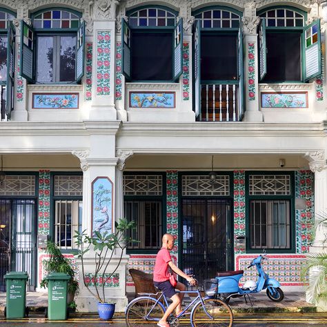 Step into Singapore’s different districts, from well-known precincts to quaint little suburbs – each with its own distinct character and charm. Little India Singapore, Singapore Guide, Things To Do In Singapore, Singapore Tour, Site Plans, Business Events, Tour Guide, The Well, Night Life