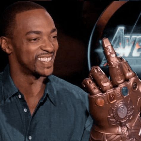 Avengers Cast, Anthony Mackie, Marvel Images, Mcu Marvel, Marvel Avengers Movies, Marvel Avengers Funny, Marvel Actors, Marvel 3, Marvel Jokes