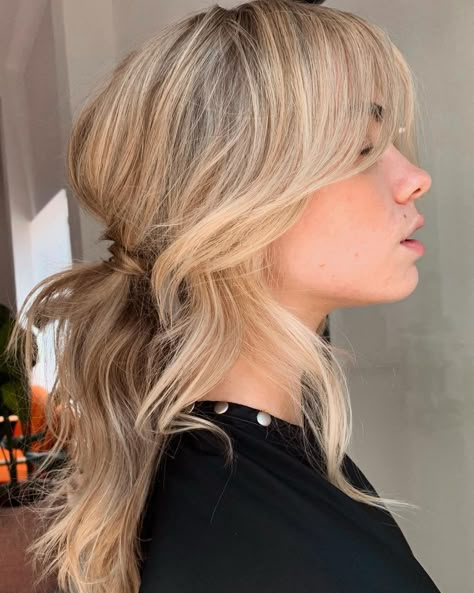 Loose Ponytail with Curtain Bangs Bangs Ponytail Hairstyles, Curtain Fringe Long Hair, Wispy Curtain Fringe Long Hair, Wispy Curtain Fringe, Fringe Long Hair, Curtain Bangs Ponytail, Bangs Updo, Toddler Hair Styles, Cute Ponytail Hairstyles