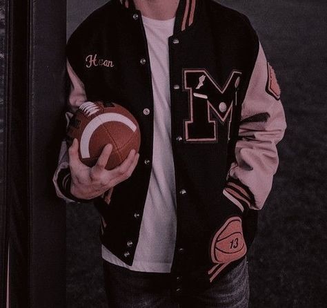 Jock Aesthetic, Nathan Scott, College Guys, Black Bears, Sports Boys, Sports Aesthetic, Aesthetic Boys, Sports Uniforms, Aesthetic Boy