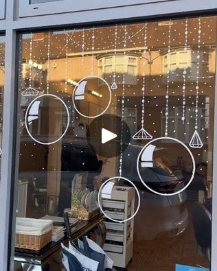 2.2M views · 43K reactions | Christmas window art | This simple window art will elevate your homes at chrismtas 🖌️🤩 | By Lessons Learned In Life | Facebook Christmas Bauble Window Display, Simple Window Christmas Decor, Windows Christmas Decoration, Window Christmas Art, Christmas Decor Ideas For Windows, Christmas Decorations Windows, Christmas Window Chalk Art, Easy Christmas Window Art, Christmas Window Display Home Diy