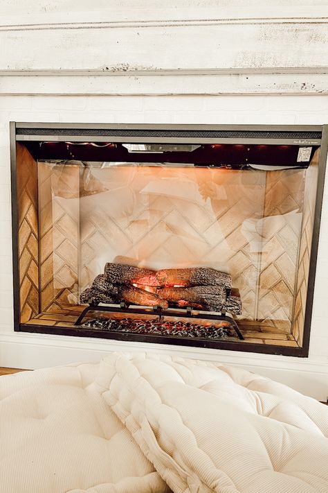 Has Fireplace Inserts, Electric Fireplace With Logs, Electric Insert In Old Fireplace, Elctric Fireplace, Brick Fireplace With Electric Insert, Fireplace Decor Brick, Realistic Electric Fireplace Ideas, Plug In Fireplace Ideas, Most Realistic Electric Fireplaces