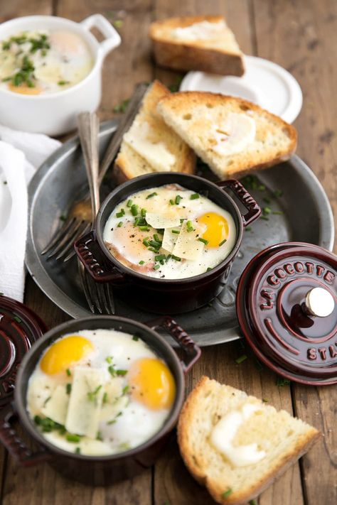 Perfect for entertaining but easy enough to make for just one, these Creamy Baked Eggs in Mini Cocottes with Spinach and prosciutto are delicious, fun-size and the perfect place to dip all the buttered bread. Creamy Baked Eggs, Egg Cocotte, Baked Eggs With Spinach, Mini Cocotte Recipe, Eggs With Spinach, Cocotte Recipe, Spinach Egg, Dutch Oven Recipes, Egg Dish