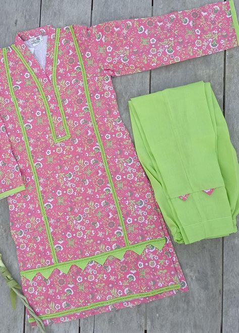 Hiba Clothing Cotton Casual 2 Piece Suit for Girls - HBC-005 Tea Pink & Green Kurti Lace Design, Lace Kurti, Plain Suit, Simple Dress Casual, Womens Pants Design, Printed Suit, Clothing Winter, Lace Dress Design, Girls Dresses Sewing