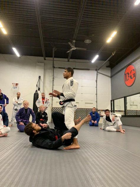 Brazilian Jiu Jitsu Classes in Exton and Berwyn, Pa | BJJ | Dragon Gym Martial Arts & Fitness Jiu Jitsu Aesthetic, Bjj Gym, Jiu Jitsu Gym, Ju Jitsu, Martial Arts Workout, Ultimate Gift Guide, Brazilian Jiu Jitsu, 2024 Vision, Grappling