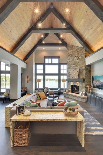 Cathedral Ceiling Living Room, Craftsman Living Room, Mountain Home Interiors, Lake House Interior, High Ceiling Living Room, Cabin Living Room, Lakefront Living, Craftsman Interior, Lake Homes