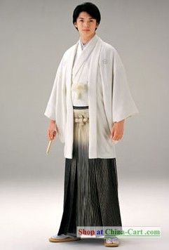 Japanese Kimono Clothes for Men Clothes For Men Over 50, Japanese Style Clothing, Japan Dress, Japanese Traditional Clothing, Men Over 50, Male Kimono, Kimono Outfit, Cool Outfits For Men, Clothes For Men