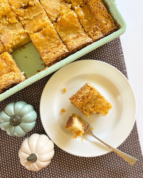 Ooey Gooey Pumpkin Butter Bars...a jazzed up butter bar! The middle pumpkin layer takes them up a notch. Sweet, salty, gooey, crunchy and super delicious. Pumpkin Butter Bars, Gooey Pumpkin Bars, Pumpkin Gooey Butter Cake, Butter Cake Bars, Best Pumpkin Bread Recipe, Ooey Gooey Butter Cake, Pumpkin Cream Cheese Pie, Gooey Butter Cake, Butter Bar