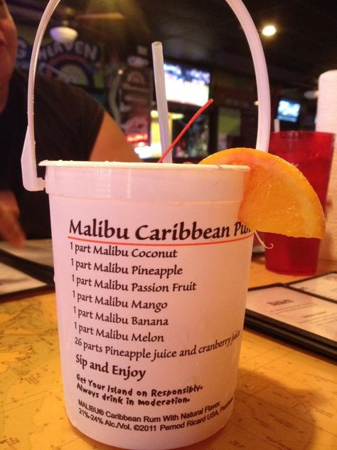 Caribbean Punch, Drink Rum, Summer Party Drink, Pool Drinks, Alcholic Drinks, Yummy Alcoholic Drinks, Beach Drinks, Liquor Drinks, Rum Drinks