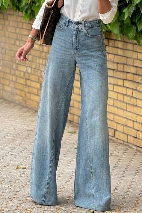 $13.15 Dusk Blue Acid Wash Extra Wide Leg High Waist Long Jeans Wholesale Dusk Blue, Jean Large, Acid Wash Jeans, Long Jeans, Activewear Sets, Flare Leg Jeans, Spring Outfits Women, Leg Design, Edgy Look