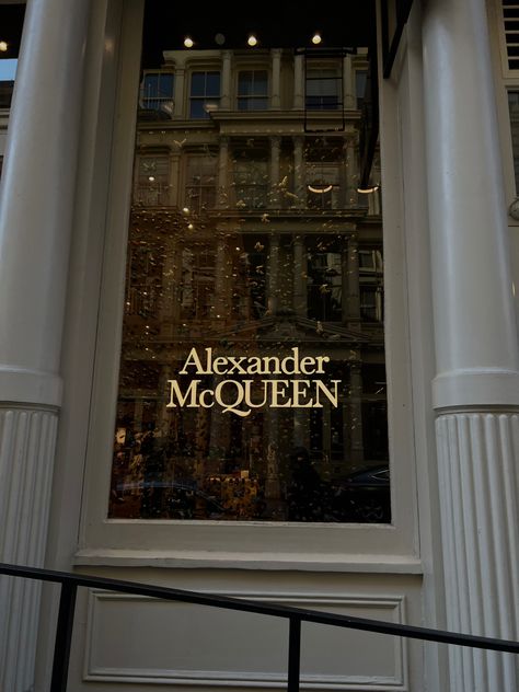 Alexander Mcqueen Aesthetic Wallpaper, Alexander Mcqueen Store, Mcqueen Aesthetic, Alexander Mcqueen Aesthetic, Loneliness Photography, Holmes Movie, Fashion Dream Job, Alexander Mcqueen Fashion, Mcqueen Fashion