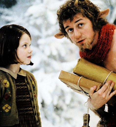 lucy and mr. tumnus Lion Witch And Wardrobe, Mr Tumnus, C.s. Lewis, Lion Witch Wardrobe, Lucy Pevensie, Anna Popplewell, The Meta Picture, Circus Characters, Georgie Henley