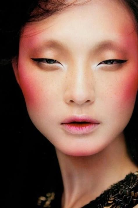 Chinese Makeup Eyes, Adventure Time Makeup, Asian Editorial, Magazine Fashion Editorial, Geisha Makeup, Fashion Editorial Makeup, Alien Makeup, Rave Bras, Animals Quotes