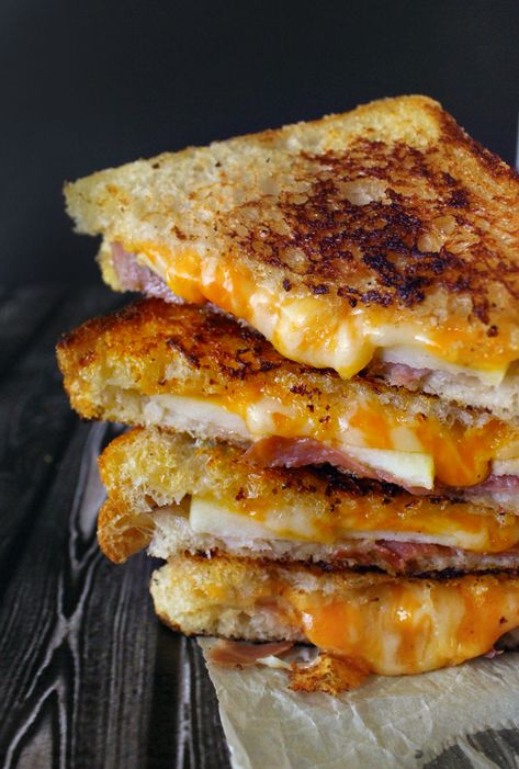 Gruyere Grilled Cheese, Toasted Sandwiches, Grill Cheese, Grill Sandwich, Creamy Tomato Basil Soup, Panini Press, Grilled Cheese Sandwiches, Grilled Cheese Recipes, Grilled Sandwich