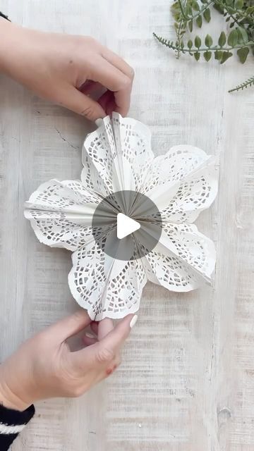 gina luker | arts + crafts on Instagram: "DIY doily snowflakes - aren’t these so beautiful? A couple of things to note: you don’t need 2 sizes of staplers - just use a small one. The big one is too big to do the center connecting staple. If you don’t have a stapler you could use the glue stick (gently) for the entire thing. I used 5 doilies for a 12 inch version - smaller ones are doable but I’d suggest using glue to connect them all. Also… I’m pretty sure it looks more like a flower than a snowflake 🤣🤣🤣" Doily Snowflakes, Snowflake Bouquet, Doilies Diy, Paper Doily Crafts, Diy Doily, Flat Christmas Tree, Paper Lace Doilies, Doily Art, Doilies Crafts