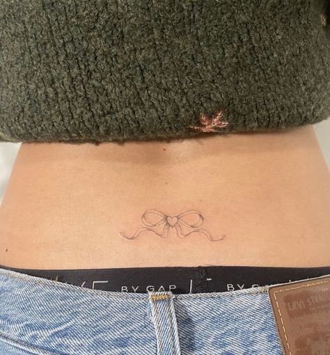 Womens Waist Tattoos, Cute Heart Tattoos For Women, Small Coquette Tattoos, A Bow Tattoo, Coquette Tattoo, Small Bow Tattoo, Ephemeral Tattoo, Ethereal Tattoos, Mini Tats