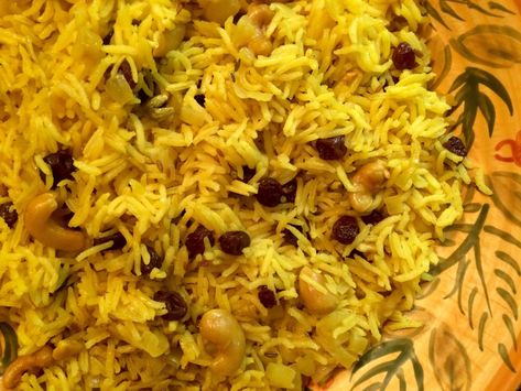 Basmati Rice with Cashews and Raisins Rice With Cashews, Rice With Raisins, Moroccan Rice, Tumeric Rice, Rice With Corn, Rice Dishes Recipes, Basmati Rice Recipes, Breakfast Cake Recipes, Raisin Recipes