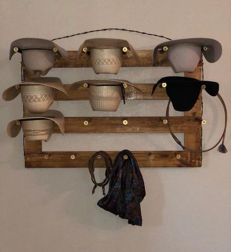 Western Room Ideas, Cowboy Hat Rack, Western Bedroom Decor, Ranch House Decor, Western Rooms, Western Bedroom, Hat Holder, Hat Storage, Western Hat