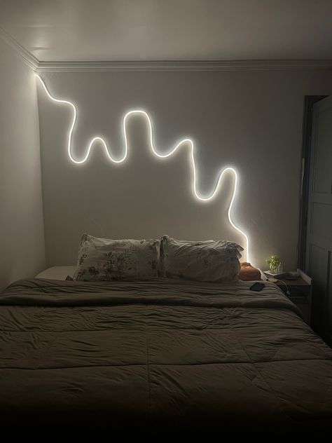 #aesthetic #bedroom #lights Led Light Room Ideas Aesthetic, Led Behind Bed, Asthetic Beds For Teens, Cool Lighting Bedroom, Ambient Lighting Bedroom Aesthetic, Lamps Cool, Teen Living Room Ideas, Room Makeover Minimalist, Neon Lights Bedroom Aesthetic