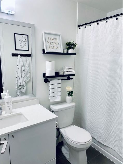 Hollywood Glam Bathroom, Restroom Ideas, Glam Bathroom, Black Bathroom Decor, Toilet Room Decor, Washroom Decor, White Bathroom Decor, Restroom Decor, Bathroom Redesign