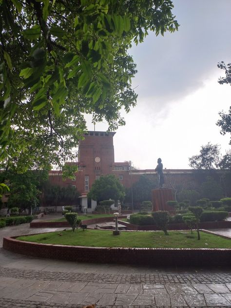 Delhi University, North Campus, University Of Delhi, Indian Cooking Recipes, 2025 Vision, Indian Aesthetic, Aesthetic Stuff, Indian Cooking, Photography Wallpaper