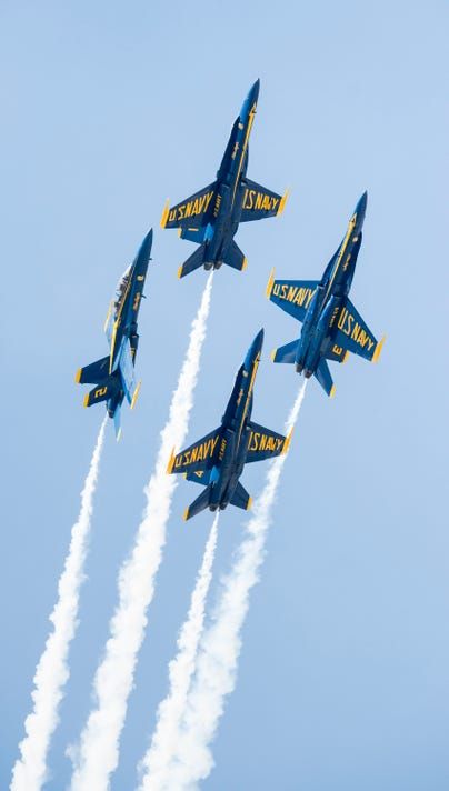 Angles Wallpaper, Blue Angels Air Show, Blue Angles, Us Navy Blue Angels, Perdido Key, Go Navy, Airplane Fighter, Angel Wallpaper, C 130