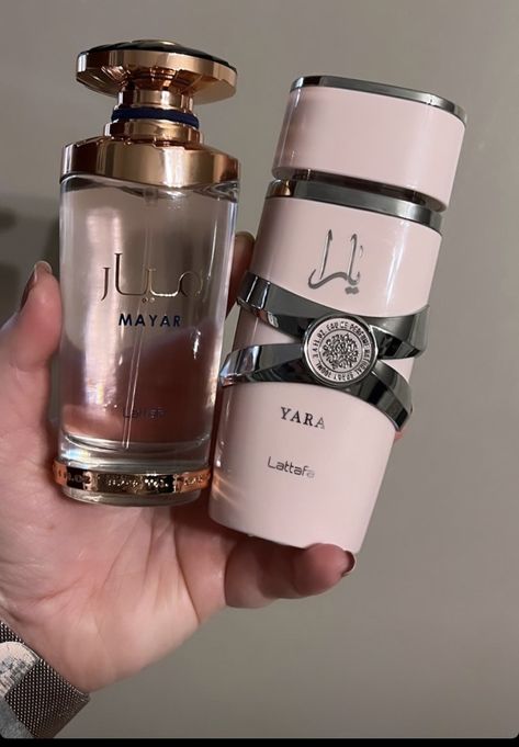 Yara Perfume, Seductive Perfume, Fragrance Lab, Essence Makeup, I'm Just A Girl, Fragrances Perfume Woman, Perfume Collection Fragrance, Shower Skin Care, Perfume Scents