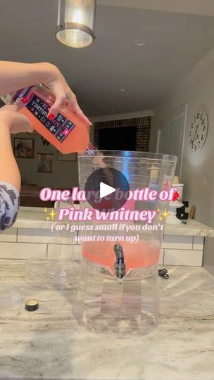 save this delicious spiked #pink lemonade recipe to try at your summer party😋🍋🍹 | save this delicious spiked #pink lemonade recipe to try at your summer party 😋🍋💞🍹#pinklemonade #pinkdrink #spikedlemonade | By Pink World StationFacebook Spiked Pink Lemonade, Pink Lemonade Recipe, Pink Lemonade Recipes, Spiked Lemonade, Pink Lemonade Party, Lemonade Party, Lemonade Recipe, Pink World, Lemonade Recipes