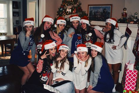 front: me, morgan, maddie, and abbie back: gracie, jordan, scotti, sophie, mea, and jazmin Christmas Pictures Friends, Christmas Party Pictures, Christmas Party Friends, Christmas Instagram Pictures, Party With Friends, Party Pictures, Aesthetic Christmas, Christmas Photoshoot, Etsy Christmas