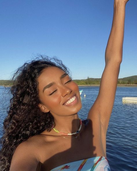 Brunette Beach Girl, Poc Women, Sydney Trip, Embracing Femininity, Face Studies, Baddie Hair, Headshot Photos, Christina Lauren, Lori Harvey